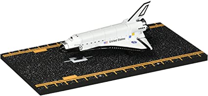Hot Wings Space Shuttle Diecast with Runway