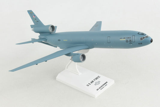 Skymarks KC-10 USAF Plastic Model (McGuire AFB) 1/200