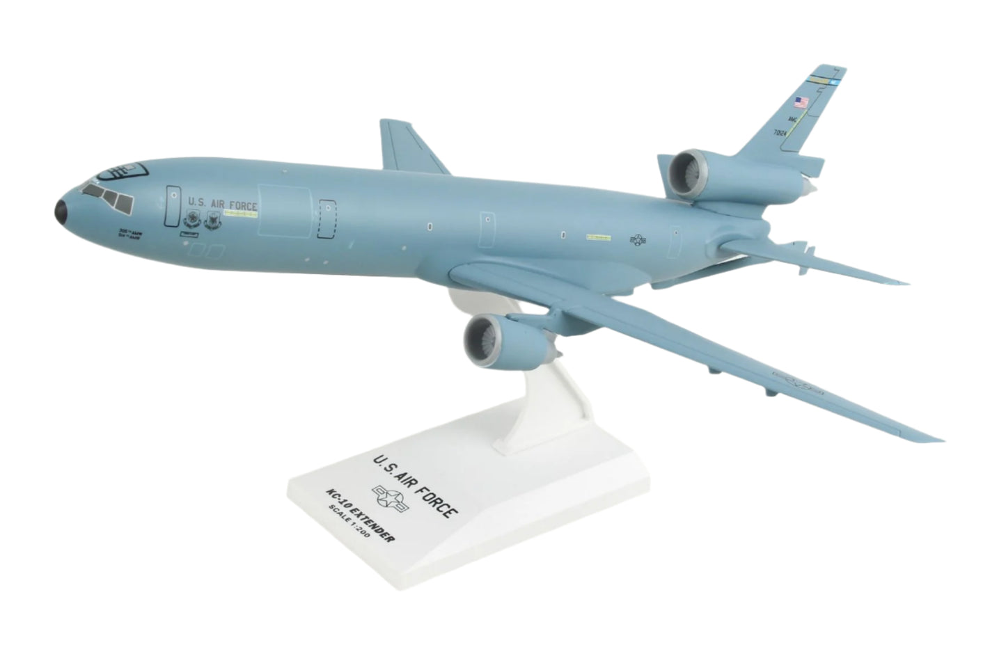 Skymarks KC-10 USAF Plastic Model (McGuire AFB) 1/200