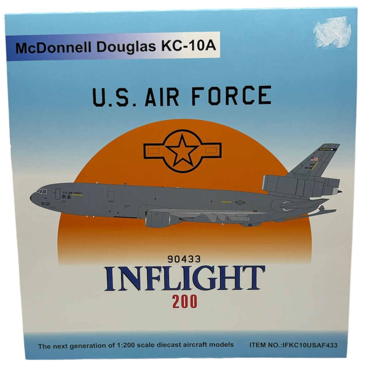 KC10-A Inflight 1:200 Air Force McDonnell Douglas Extender 90433 w/Stand