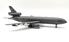 KC10-A Inflight 1:200 Air Force McDonnell Douglas Extender 90433 w/Stand