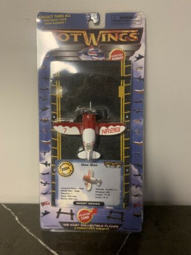 Hot Wings Gee Bee Racer Diecast with Runway