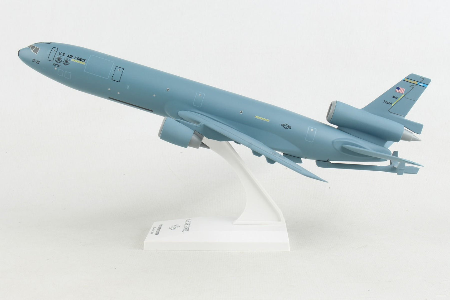 Skymarks KC-10 USAF Plastic Model (McGuire AFB) 1/200